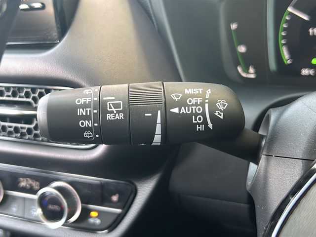ホンダ ＺＲ－Ｖ ハイブリッド e:HEV Z 静岡県 2024(令6)年 1.2万km クリスタルブラックパール ホンダセンシング/・衝突軽減ブレーキ/・レーンキープアシスト/・アクティブクルーズコントロール/・ロードサインアシスト/・ブラインドスポットモニター/純正メーカーナビ/・フルセグTV/・Bluetooth/ラジオ/主要装備/・レザーシート/・シートヒーター/・ブレーキホールド/・ETC2.0/・パワーバックドア/・パワーシート/・ステアリングリモコン/・置くだけ充電/・オートライト/・コーナーセンサー