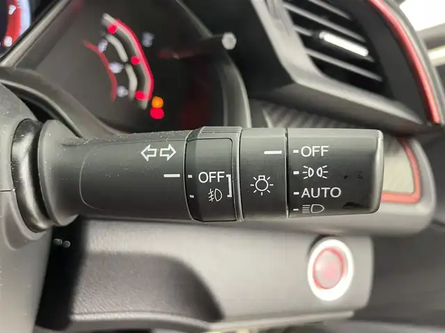 ホンダ シビック タイプR 富山県 2018(平30)年 5.3万km チャンピオンシップホワイト 純正ナビ/フルセグTV/バックカメラ/ターボ/レブマッチシステム/ETC/前方ドライブレコーダー/アイドリングストップ/横滑り防止装置/クルーズコントロール/社外19インチアルミホイール/純正20AW4本積載/レーダー探知機/ブレーキホールド/電子パーキング/LEDヘッドライト/プラスRモード/プッシュスタート/スペアキー1本