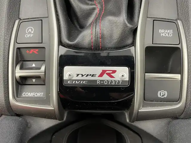 ホンダ シビック タイプR 富山県 2018(平30)年 5.3万km チャンピオンシップホワイト 純正ナビ/フルセグTV/バックカメラ/ターボ/レブマッチシステム/ETC/前方ドライブレコーダー/アイドリングストップ/横滑り防止装置/クルーズコントロール/社外19インチアルミホイール/純正20AW4本積載/レーダー探知機/ブレーキホールド/電子パーキング/LEDヘッドライト/プラスRモード/プッシュスタート/スペアキー1本