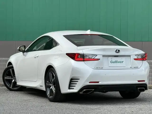 レクサス ＲＣ 300h バージョンL 千葉県 2018(平30)年 4.8万km ソニッククォーツ 純正メモリーナビ/フルセグTV/CD/DVD/BT/USB/レーダークルーズコントロール/パドルシフト/前後ドライブレコーダー/ETC2.0/レザーシート/D/N席パワーシート/D/N席シートヒーター/D/N席エアシート/バックカメラ/ブラインドスポットモニター/3眼LEDヘッドライト/LEDフォグランプ/オートハイビーム/プッシュスタート/スマートキー/純正18インチAW