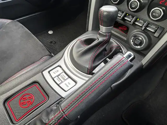 トヨタ ８６ GT リミテッド 熊本県 2012(平24)年 9.1万km ライトニングレッド HKSマフラー/POTENZA17インチAW/純正SDナビ（NSZT-W62G）/【フルセグTV/CD/DVD/SD/BT】/バックカメラ/パドルシフト/ハーフレザーシート/D/Nシートヒーター/HIDオートライト/純正フロアマット/プッシュスタート/スマートキー/スペアキー/取扱説明書(車両/ナビ)