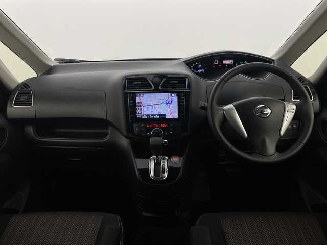 日産 セレナ HWS S HV Vセレ +Sefty Aセーフ 新潟県 2015(平27)年 6.1万km ダイヤモンドブラック エマージェンシーブレーキ/ALPINEフリップダウンモニター/ALPINE SDナビ/　CD/DVD/Bluetooth/フルセグTV/アラウンドビューモニター/両側パワースライドドア/LEDオートライト/純正16インチアルミホイール/電格ミラー/ウィンカーミラー/スマートキー/ビルトインETC