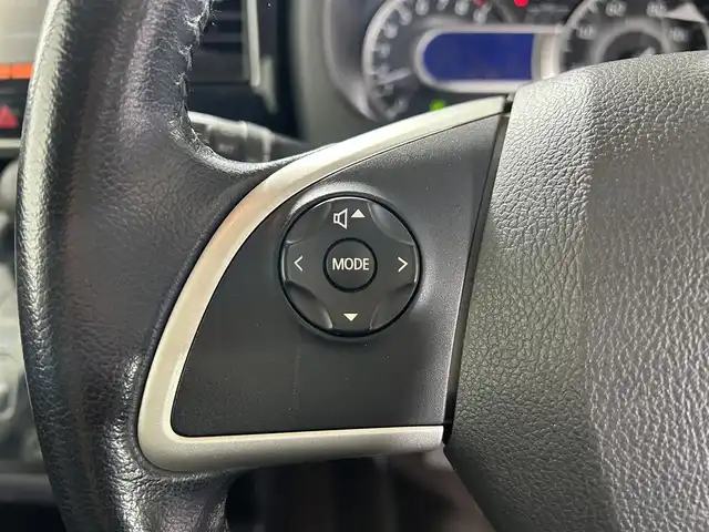 日産 デイズ ルークス ハイウェイスターX Gパッケージ 佐賀県 2014(平26)年 5.3万km ホワイトパール 純正ナビ/フルセグTV/CD/DVD/SD/USB/全方位カメラ/アイドリングストップ/オートライト/HIDヘッドライト/フォグライト/サーキュレーター/両側パワースライドドア/後席サンシェード/シートバックテーブル/ステアリングスイッチ/電動格納ミラー/プッシュスタート/スマートキー/スペアキー/純正フロアマット/純正15インチAW/ISOFIX対応