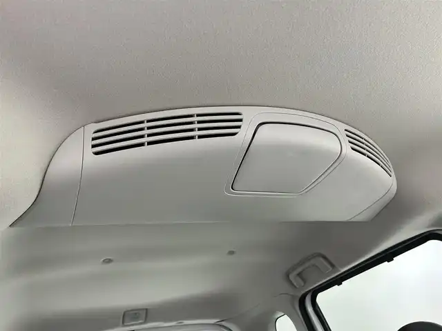 日産 デイズ ルークス ハイウェイスターX Gパッケージ 佐賀県 2014(平26)年 5.3万km ホワイトパール 純正ナビ/フルセグTV/CD/DVD/SD/USB/全方位カメラ/アイドリングストップ/オートライト/HIDヘッドライト/フォグライト/サーキュレーター/両側パワースライドドア/後席サンシェード/シートバックテーブル/ステアリングスイッチ/電動格納ミラー/プッシュスタート/スマートキー/スペアキー/純正フロアマット/純正15インチAW/ISOFIX対応