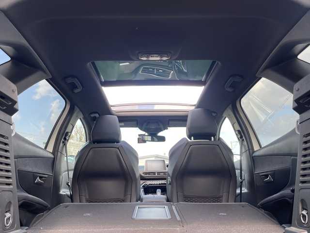 プジョー ３００８ GTライン 大阪府 2017(平29)年 5.7万km BLANC NACRE パノラミックサンルーフ/純正ナビ/全方位カメラ/アクティブセーフティブレーキ/インテリジェントハイビーム/レーンキープアシスト/パーキングセンサー/ブラインドスポットモニター/社外レーダー/パドルシフト/LEDヘッドライト/オートライト/パワーバックドア/ハーフレザーシート/ダウンヒルアシストコントロール/純正８インチAW/ドライブレコーダー前後/ETC/ルーフレール/取説/保証書/スペアキーｘ１