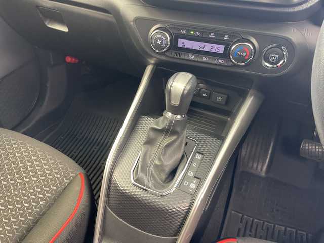 トヨタ ライズ Z 岐阜県 2020(令2)年 9.6万km ブラックマイカメタリック/ターコイズブルーマイカメタリック 純正9インチナビ/　(ラジオ/Bluetooth/フルセグTV/DISC)/全方位モニター/衝突軽減ブレーキ/レーンキープアシスト/コーナーセンサー/オートハイビーム/レーダークルーズコントロール/シートヒーター/ETC/ドライブレコーダー/純正アルミホイール/純正フロアマット/LEDヘッドライト