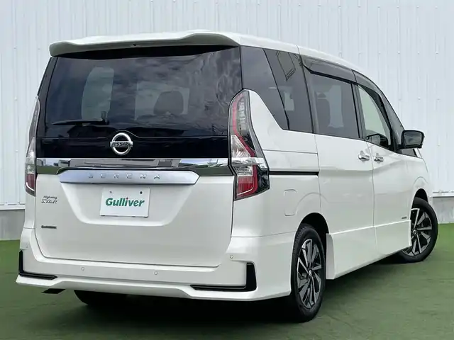 日産 セレナ ハイウェイスター V 香川県 2020(令2)年 5.5万km ブリリアントホワイトパール 登録時走行距離：54813ｋｍ/純正10型SDナビゲーション/→CD/DVD再生/→フルセグTV/アラウンドビューモニター/ブラインドスポットモニター/前方ドライブレコーダー/ETC/クルーズコントロール/コーナーセンサー/USB接続/オートエアコン/後席エアコン/純正アルミホイール/LEDオートライト/フォグランプ/衝突被害軽減システム　/スマートキー