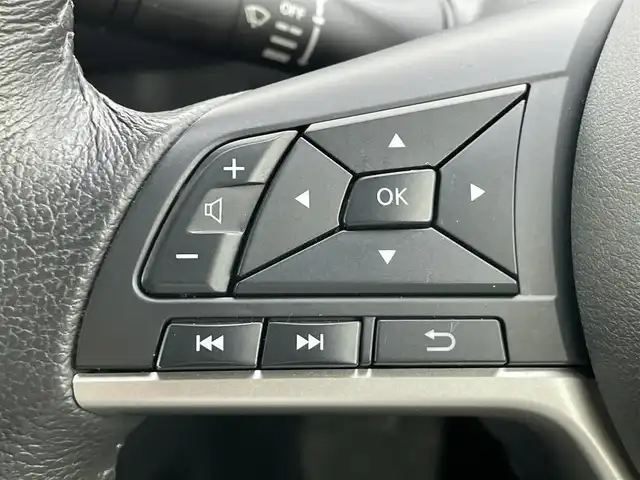 日産 セレナ ハイウェイスター V 香川県 2020(令2)年 5.5万km ブリリアントホワイトパール 登録時走行距離：54813ｋｍ/純正10型SDナビゲーション/→CD/DVD再生/→フルセグTV/アラウンドビューモニター/ブラインドスポットモニター/前方ドライブレコーダー/ETC/クルーズコントロール/コーナーセンサー/USB接続/オートエアコン/後席エアコン/純正アルミホイール/LEDオートライト/フォグランプ/衝突被害軽減システム　/スマートキー