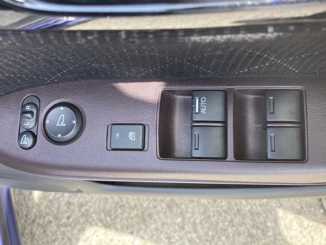 ホンダ Ｎ ＯＮＥ プレミアム SSパッケージ 愛知県 2015(平27)年 5.1万km プレミアムブルームーンパール 外部検査実施済み/純正メモリナビ【VXM-155VSi】/　(DVD/ワンセグTV/Bluetooth)/バックカメラ/ETC/前後ドライブレコーダー/前席シートヒーター/シティブレーキアクティブシステム/横滑り防止機能/純正14インチアルミホイール/スマートキー/オートライト/純正HIDヘッドライト/カーテンエアバック/スペアキー1本/保証書・取説