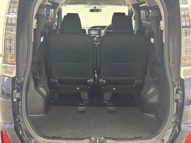 トヨタ ヴォクシー ZS 静岡県 2014(平26)年 10.8万km ブラッキッシュアゲハガラスフレーク (株)IDOMが運営する【じしゃロン浜松店】の自社ローン専用車両になりますこちらは現金またはオートローンご利用時の価格です。自社ローンご希望の方は別途その旨お申付け下さい/純正ナビ（NSZN-W64T）/CD/DVD/AM/FM/Bluetooth/左側パワースライドドア/バックカメラ/ETC/スマートキー