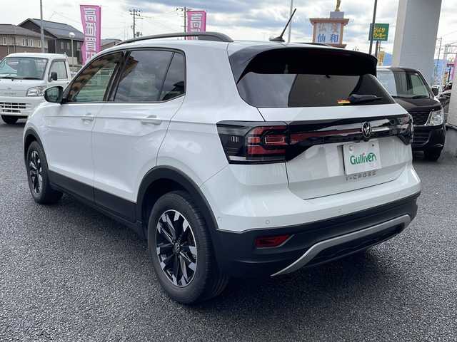フォルクスワーゲン ＶＷ Ｔ－クロス TSI アクティブ 山形県 2021(令3)年 3.7万km ピュアホワイト 純正ナビ/Bluetooth接続/バックカメラ/前後ドライブレコーダー/レーダークルーズコントロール/BSM/パーキングアシスト/パークディスタンスコントロール/アイドリングストップ/LEDヘッドライト/フォグランプ/プッシュスタート/純正16インチアルミ（ノーマルタイヤ装着）/社外16インチアルミ（スタッドレス装着）車載/スペアキー