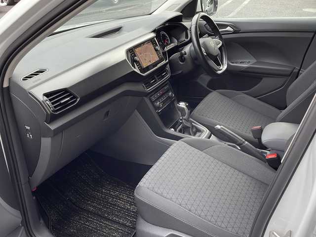 フォルクスワーゲン ＶＷ Ｔ－クロス TSI アクティブ 山形県 2021(令3)年 3.7万km ピュアホワイト 純正ナビ/Bluetooth接続/バックカメラ/前後ドライブレコーダー/レーダークルーズコントロール/BSM/パーキングアシスト/パークディスタンスコントロール/アイドリングストップ/LEDヘッドライト/フォグランプ/プッシュスタート/純正16インチアルミ（ノーマルタイヤ装着）/社外16インチアルミ（スタッドレス装着）車載/スペアキー