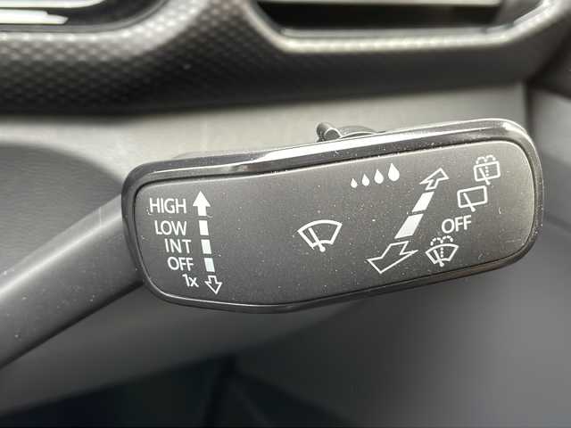 フォルクスワーゲン ＶＷ Ｔ－クロス TSI アクティブ 山形県 2021(令3)年 3.7万km ピュアホワイト 純正ナビ/Bluetooth接続/バックカメラ/前後ドライブレコーダー/レーダークルーズコントロール/BSM/パーキングアシスト/パークディスタンスコントロール/アイドリングストップ/LEDヘッドライト/フォグランプ/プッシュスタート/純正16インチアルミ（ノーマルタイヤ装着）/社外16インチアルミ（スタッドレス装着）車載/スペアキー