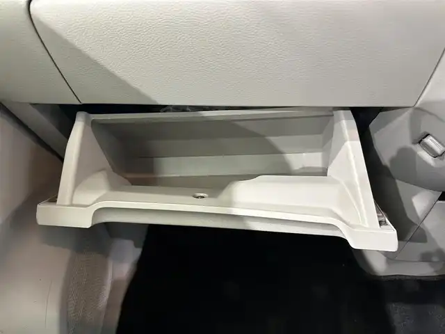 三菱 ｅＫスペース M 鹿児島県 2020(令2)年 5.9万km スターリングシルバーM 社外ナビ　/Ｂｌｕｅｔｏｏｔｈ　/バックカメラ　/両側スライド　/前席シートヒーター　/フルセグＴＶ　/前後コーナーセンサー　/社外フロアマット　/電格ミラー　/ヘッドライトレベライザー　/リモコンキー　/ＵＳＢ入力端子/ステアリングリモコン/アイドリングストップ/DVD再生/カーテンエアバッグ