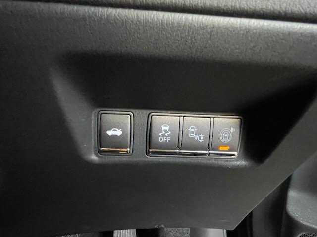 日産 フーガ 370GT FOUR 埼玉県 2015(平27)年 11.1万km スーパーブラック メーカーナビ/【CD/DVD/フルセグ/Bluetooth】/本革シート/アラウンドビューカメラ/ETC/レーダークルーズコントロール/前後コーナーセンサー/前席パワーシート/シートエアコン/衝突軽減ブレーキ