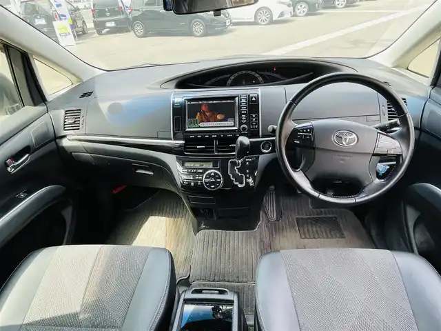 トヨタ エスティマ アエラス プレミアムエディション 岡山県 2013(平25)年 11.5万km ホワイトパールクリスタルシャイン (株)IDOMが運営する【じしゃロン岡山店】の自社ローン専用車両になります。こちらは現金またはオートローンご利用時の価格です。自社ローンご希望の方は別途その旨お申付け下さい/・準正メーカーナビゲーション/・バックカメラ/・両側電動スライドドア/・クルコン/・ＥＴＣ