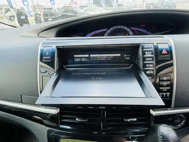 トヨタ エスティマ アエラス プレミアムエディション 岡山県 2013(平25)年 11.5万km ホワイトパールクリスタルシャイン (株)IDOMが運営する【じしゃロン岡山店】の自社ローン専用車両になります。こちらは現金またはオートローンご利用時の価格です。自社ローンご希望の方は別途その旨お申付け下さい/・準正メーカーナビゲーション/・バックカメラ/・両側電動スライドドア/・クルコン/・ＥＴＣ