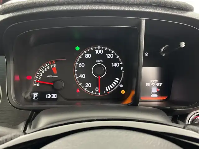 ホンダ Ｎ ＯＮＥ RS 鹿児島県 2023(令5)年 2.2万km パールⅡ 純正9インチナビ　/バックカメラ　/フルセグＴＶ　/Ｂｌｕｅｔｏｏｔｈ　/ＵＳＢ　/レーンキープ　/シートヒーター　/オートブレーキホールド　/クルーズコントロール　/パーキングアシスト/横滑り防止装置/オートライト/パドルシフト　/ＬＥＤヘッドライト/ETC/ダッシュカバー