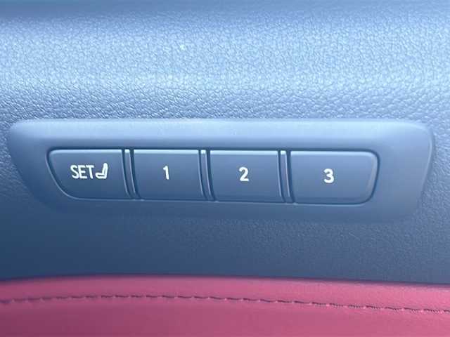 レクサス ＮＸ 350h Fスポーツ 石川県 2023(令5)年 2.3万km グラファイトブラックガラスフレーク 純正ナビ(ＦＭ/ＡＭ/フルセグ/Bluetooth)/プッシュスタート/本革ステアリング/ステアリングヒーター/おくだけ充電/電動リアゲート/レッドレザーシート/メモリーシート/シートヒーター(前席・後席)・エアシート(前席)/電動格納セカンドシート/クルーズコントロール(追従走行有)/車外バックカメラ・全方位カメラ/ETC/デジタルインナーミラー/LEDヘッドライト/オートライト/100V充電/オレンジキャリパー/純正アルミホイール