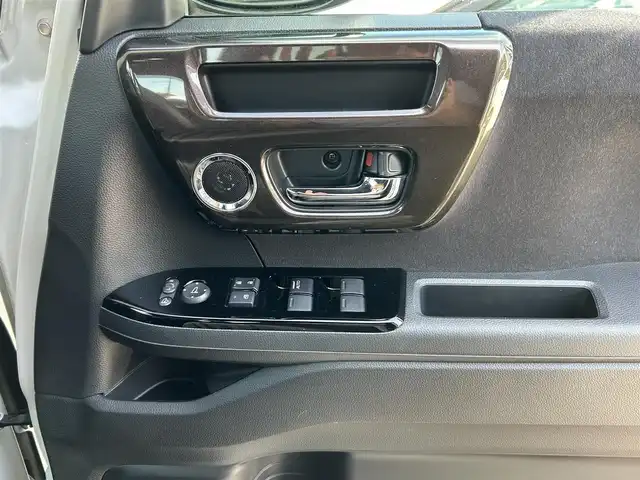 ホンダ Ｎ ＢＯＸ カスタム G L ターボ ホンダセンシング 埼玉県 2020(令2)年 1.3万km プラチナホワイトパール メモリナビ/フルセグテレビ/バックカメラ/クルーズコントロール/ドアバイザー/プッシュスタート/両側パワースライドドア/ETC/保証書/取扱説明書/ナビ取扱説明書/ハーフレザーシート/前後ドラレコ/フォグランプ