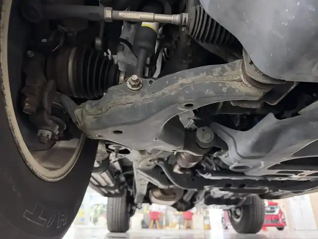 トヨタ ＦＪクルーザー カラーパッケージ 三重県 2017(平29)年 3.8万km ベージュ/ホワイト ガソリン/パートタイム4WD/フロア5AT/純正 7インチナビ NSZT-W66T/（FM/AM/CD/DVD/TV/SD/SDREC/Bluetooth/USB/HDMI）/バックカメラ/ETC/安全/・バックソナー/・SRS 前席サイドエアバッグ＆前後席カーテンシールドエアバッグ/・EBD付ABS/・VSC（ビークルスタビリティコントロール）＆TRC（トラクションコントロールシステム）/装備/・【OP】寒冷地仕様（ウインドシールドデアイサー、サイドステップ、ヒーター付シルバー塗装ドアミラー）/・クルーズコントロール/・【OP】純正17inAW/・マニュアルエアコン/・ステアリングスイッチ/・リヤフォグランプ/・チルトステアリング/・電動調整ドアミラー＆広角フェンダーミラー/・リモコンキーx2/・ベージュ／ホワイト2トーンカラー/・保/取/ナビ取/など