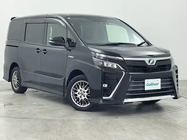 トヨタ ヴォクシー ハイブリッド ZS 煌 群馬県 2018(平30)年 4.4万km ブラック 社外９型ナビ　フルセグＴＶ　バックカメラ　両側電動スライドドア　衝突被害軽減ブレーキ　レーンアシスト　クルーズコントロール　シートヒーター　ビルトインＥＴＣ　ＬＥＤヘッドライト　スマートキー