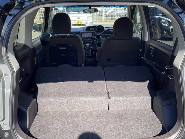 トヨタ スペイド G 長野県 2015(平27)年 1.5万km ブラックマイカ 禁煙車/４ＷＤ/社外ナビ【CN-R300WD】/（ＣＤ／ＤＶＤ／フルセグＴＶ）/バックカメラ/片側パワースライドドア/シートヒーター/革巻きステアリング/リモコンキー/電動格納ミラー/センターデフロック/純正１５インチＡＷ/純正フロアマット