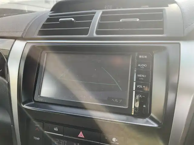 トヨタ カムリ ハイブリット Gパッケージ 福岡県 2016(平28)年 9.3万km ホワイトパールクリスタルシャイン 純正8型SDナビ(フルセグTV/CD/DVD/BT)/バックカメラ/衝突軽減/横滑り防止/ドラレコ/ETC/純正フロアマット/純正LED/純正アルミホイール/プッシュスタート/スマートキー