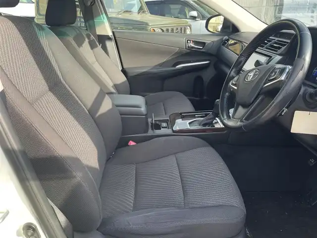 トヨタ カムリ ハイブリット Gパッケージ 福岡県 2016(平28)年 9.3万km ホワイトパールクリスタルシャイン 純正8型SDナビ(フルセグTV/CD/DVD/BT)/バックカメラ/衝突軽減/横滑り防止/ドラレコ/ETC/純正フロアマット/純正LED/純正アルミホイール/プッシュスタート/スマートキー