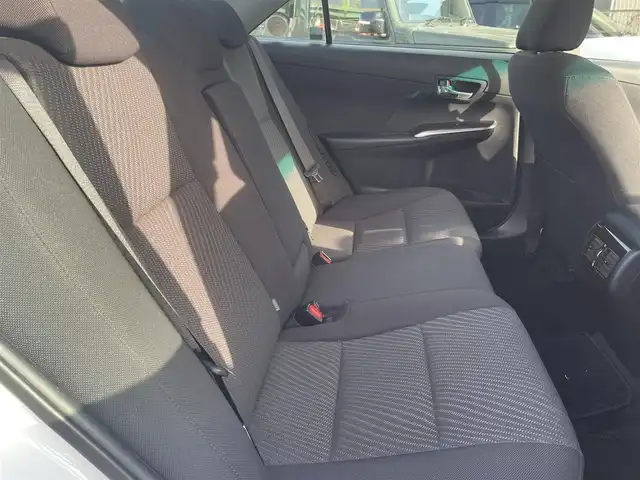 トヨタ カムリ ハイブリット Gパッケージ 福岡県 2016(平28)年 9.3万km ホワイトパールクリスタルシャイン 純正8型SDナビ(フルセグTV/CD/DVD/BT)/バックカメラ/衝突軽減/横滑り防止/ドラレコ/ETC/純正フロアマット/純正LED/純正アルミホイール/プッシュスタート/スマートキー