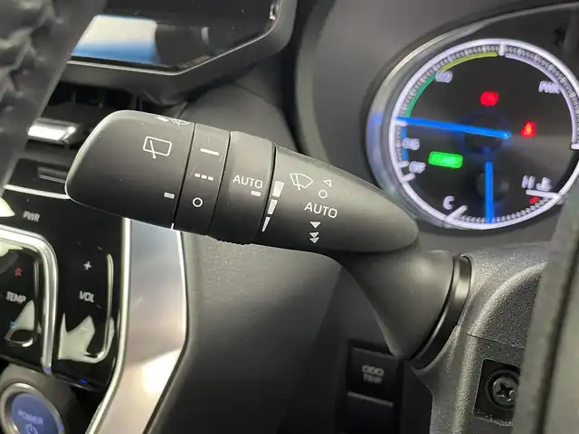 トヨタ ハリアー ハイブリッド Z 埼玉県 2021(令3)年 5.2万km ブラック ＪＢＬサウンド　/純正ナビ　/　(フルセグ/AM/FM/Bluetooth)/ＥＴＣ２．０　/トヨタセーフティセンス　/プリクラッシュセーフティ/レーダークルーズコントロール/クリアランスソナー　/パーキングサポートブレーキ　/ブラインドスポットモニター　/リヤクロストラフィックアラート　/バックガイドモニター/デジタルインナーミラー/パワーバックドア/ビルトインETC2.0/純正AW１９インチ/純正フロアマット/パワーシートD席