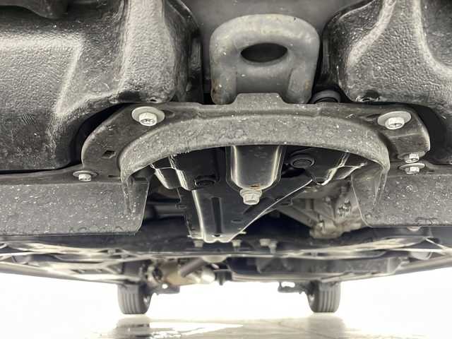 トヨタ エスクァイア ハイブリッド Gi プレミアムパッケージ ブラックテーラード 三重県 2021(令3)年 4.8万km ブラック 禁煙車/純正10インチナビ/・フルセグ/Bluetooth/CD/DVD/AM/FM/USB/SD/純正12インチフリップダウンモニター/モデリスタエアロ/ステアリングヒーター/前席シートヒーター/バックカメラ/両側パワースライドドア/ビルトインETC/クルーズコントロール/ハーフレザーシート/トヨタセーフティセンス/・プリクラッシュセーフティ/・レーンキープアシスト/・PKSB/先行車発進告知/・クリアランスソナー/純正15インチAW