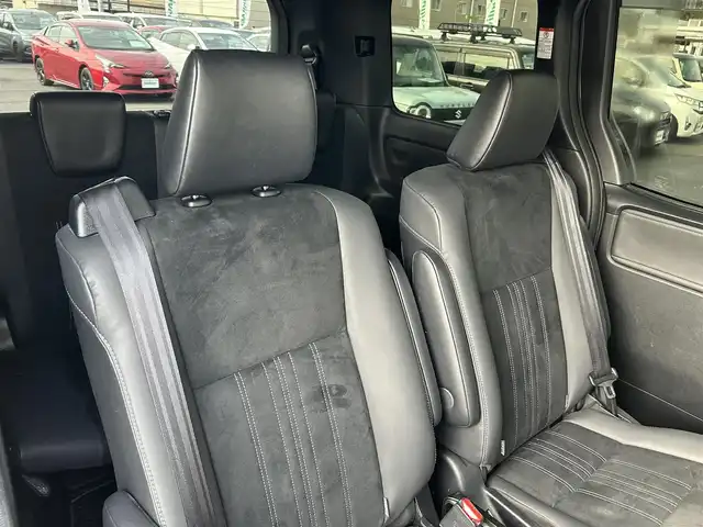 トヨタ エスクァイア ハイブリッド Gi プレミアムパッケージ ブラックテーラード 広島県 2021(令3)年 4.8万km ブラック 純正10インチナビ/・フルセグ/Bluetooth/CD/DVD/AM/FM/USB/SD/純正12インチフリップダウンモニター/モデリスタエアロ/ステアリングヒーター/前席シートヒーター/バックカメラ/両側パワースライドドア/ビルトインETC/クルーズコントロール/ハーフレザーシート/トヨタセーフティセンス/・プリクラッシュセーフティ/・レーンキープアシスト/・PKSB/先行車発進告知/・クリアランスソナー/純正15インチAW/LEDヘッドライト