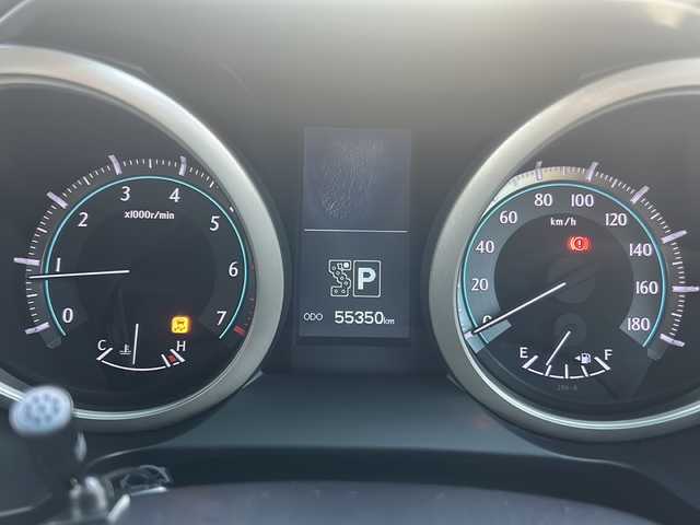 トヨタ ランドクルーザー プラド TX 沖縄県 2013(平25)年 5.6万km ホワイトパールクリスタルシャイン 社外ナビ　/バックカメラ　/プッシュスタート　/スマートキー　/Ｂｌｕｅｔｏｏｔｈ　/フルセグＴＶ　/前後コーナーセンサー　/パワーステアリング　/パワーウィンドウ　/スペアキー１本