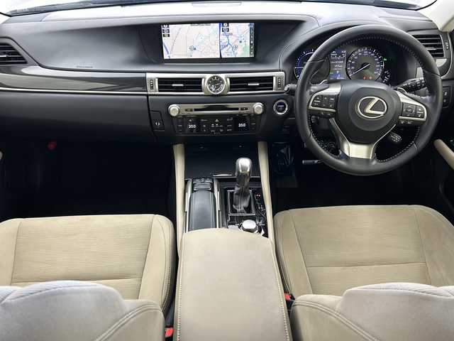 レクサス ＧＳ 300h 宮城県 2016(平28)年 9.5万km マーキュリーグレーマイカ 純正ナビ/バックカメラ/ビルトインETC2.0/前方ドライブレコーダー/レーダークルーズコントロール/パワーシート/シートメモリー/シートヒーター/ステアリングヒーター/電動チルト＆テレスコピックステアリング/プッシュスタート/スマートキー/スペアキー/オートライト/オートマチックハイビーム/LEDヘッドライト/フォグランプ/ドアバイザー/純正フロアマット/純正18インチアルミホイール