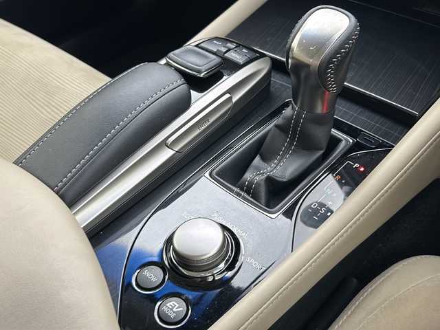レクサス ＧＳ 300h 宮城県 2016(平28)年 9.5万km マーキュリーグレーマイカ 純正ナビ/バックカメラ/ビルトインETC2.0/前方ドライブレコーダー/レーダークルーズコントロール/パワーシート/シートメモリー/シートヒーター/ステアリングヒーター/電動チルト＆テレスコピックステアリング/プッシュスタート/スマートキー/スペアキー/オートライト/オートマチックハイビーム/LEDヘッドライト/フォグランプ/ドアバイザー/純正フロアマット/純正18インチアルミホイール