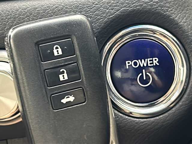 レクサス ＧＳ 300h 宮城県 2016(平28)年 9.5万km マーキュリーグレーマイカ 純正ナビ/バックカメラ/ビルトインETC2.0/前方ドライブレコーダー/レーダークルーズコントロール/パワーシート/シートメモリー/シートヒーター/ステアリングヒーター/電動チルト＆テレスコピックステアリング/プッシュスタート/スマートキー/スペアキー/オートライト/オートマチックハイビーム/LEDヘッドライト/フォグランプ/ドアバイザー/純正フロアマット/純正18インチアルミホイール