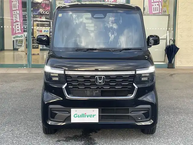 ホンダ Ｎ ＢＯＸ カスタム ターボ 愛知県 2023(令5)年 0.2万km クリスタルブラックパール 登録時走行距離1271km/ワンオーナー/純正9インチSDナビ/(Bluetooth/フルセグTV/DVD)/バックカメラ/コーナーセンサー/ホンダセンシング/衝突軽減ブレーキ/誤発信抑制機能/路外逸脱抑制機能/歩行者事故低減ステアリング/先行車発進告知/標識認識機能/オートハイビーム/レーンキーピングアシスト/アダプティブクルーズコントロール/両側パワスラ/ステアリングスイッチ/ハーフレザーシート/前席シートヒーター/パドルシフト/ヘッドランプレベライザー/マルチインフォメーションディスプレイ/左側アンダーミラー/純正ドアバイザー/純正フロアマット/プッシュスタート/スマートキー/取説/保証書