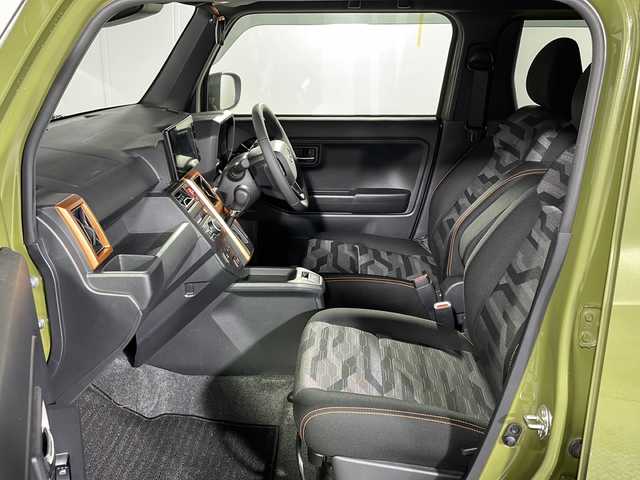 ダイハツ タフト G ターボ 沖縄県 2023(令5)年 5.6万km 緑 県外仕入れ　/禁煙車　/純正９インチディスプレイオーディオ　/（フルセグＴＶ　Ｂｌｕｅｔｏｏｔｈ）　/ガラスルーフ　/前後ドライブレコーダー　/ルーフレール　/アダプティブクルーズコントロール　/衝突被害軽減ブレーキ/車逸脱警報機能/LEDヘッドライト/スマートキー/ステアリングスイッチ/純正ドアバイザー