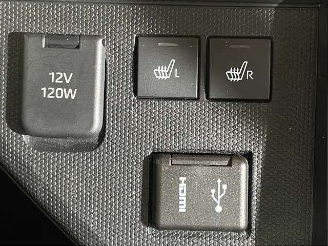 ダイハツ タフト G ターボ 沖縄県 2023(令5)年 5.6万km 緑 県外仕入れ　/禁煙車　/純正９インチディスプレイオーディオ　/（フルセグＴＶ　Ｂｌｕｅｔｏｏｔｈ）　/ガラスルーフ　/前後ドライブレコーダー　/ルーフレール　/アダプティブクルーズコントロール　/衝突被害軽減ブレーキ/車逸脱警報機能/LEDヘッドライト/スマートキー/ステアリングスイッチ/純正ドアバイザー