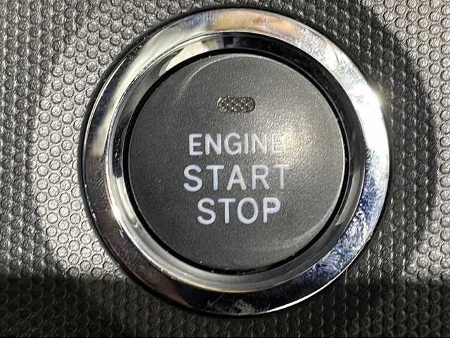 ダイハツ タフト G ターボ 沖縄県 2023(令5)年 5.6万km 緑 県外仕入れ　/禁煙車　/純正９インチディスプレイオーディオ　/（フルセグＴＶ　Ｂｌｕｅｔｏｏｔｈ）　/ガラスルーフ　/前後ドライブレコーダー　/ルーフレール　/アダプティブクルーズコントロール　/衝突被害軽減ブレーキ/車逸脱警報機能/LEDヘッドライト/スマートキー/ステアリングスイッチ/純正ドアバイザー