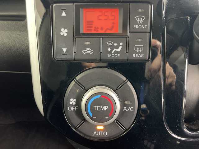 ダイハツ タント カスタム RS SA 道央・札幌 2014(平26)年 13.6万km ブラックマイカメタリック ・４WD/・社外ナビ（HDD＆AM＆FM）/・両側パワースライドドア/・社外前後ドライブレコーダー/・アイドリングストップ/・プッシュスタート/・HIDヘッドライト/・オートライト/・スマートキー/・社外14インチAW/・純正AW付夏タイヤ積込