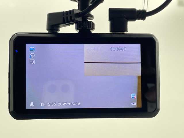 ダイハツ タント カスタム RS SA 道央・札幌 2014(平26)年 13.6万km ブラックマイカメタリック ・４WD/・社外ナビ（HDD＆AM＆FM）/・両側パワースライドドア/・社外前後ドライブレコーダー/・アイドリングストップ/・プッシュスタート/・HIDヘッドライト/・オートライト/・スマートキー/・社外14インチAW/・純正AW付夏タイヤ積込