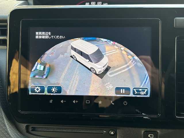 スズキ ソリオ バンディット HV MV 東京都 2023(令5)年 0.3万km ピュアホワイトパール/ガンメタリック2トーン ワンオーナー/純正ナビ(フルセグTV、CD、DVD、Bluetooth)/全席ヒートシーター/全方位カメラ/両側パワースライド/アダプティブクルーズコントロール/デュアルカメラブレーキサポート/前後誤発進抑制機能/後退時ブレーキサポート/オートハイビーム/前後ドライブレコーダー/スペアキー/アイドリングストップ/横滑り防止/取扱説明書/保証書/記録簿