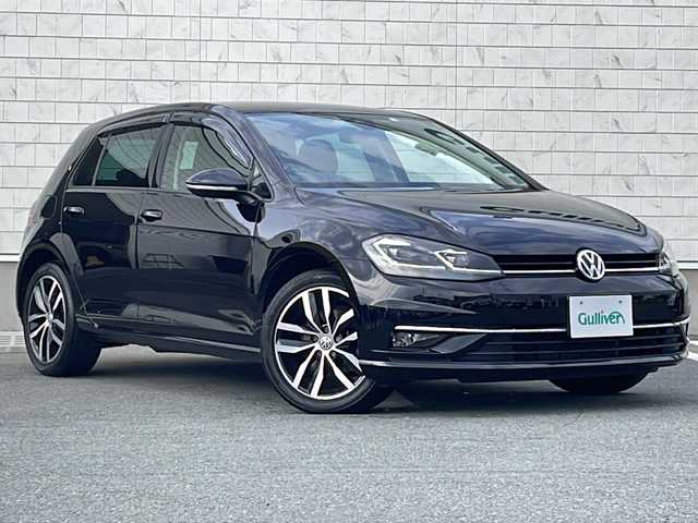 フォルクスワーゲン ゴルフ TSI ハイライン テックED 山形県 2018(平30)年 5.8万km カーボンスチールグレーM 純正SDナビ　(CD/DVD/BT/USB/SD/AUX/フルセグTV)/AppleCarPlay/AndroidAuto/レーダークルーズコントロール/レーンアシストシステム/ブラインドスポットモニター/パドルシフト/デュアルエアコン/電動格納ミラー/プリクラッシュブレーキシステム/疲労検知システム/プロアクティブ・オキュパント・プロテクション/リアクロストラフィックアラート/オートホールド/スペアキー有/社外AW付スタッドレスタイヤ車載