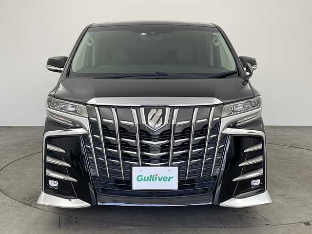 トヨタ アルファード S Cパッケージ 兵庫県 2018(平30)年 5.3万km ブラック ・純正ナビ/CD/DVD/Bluetooth/SD/TV/・トヨタセーフティセンス/・プリクラッシュセーフティ/・レーンディパーチャーアラート/・クリアランスソナー/・前後コーナーセンサー/・電動パーキングブレーキ/・ブレーキホールド/・レーダークルーズコントロール/・MTモード付AT/・両側パワースライドドア/・LEDオートライト/・オートマチックハイビーム/・ステアリングリモコン/・コンビステアリング/・ステアリングヒーター/・パワーシート（D席＋N席）/・シートヒーター（D席＋N席）/・エアシート（D席＋N席）/・メモリシート（D席）/・レザーシート/・デジタルインナーミラー/・パワーバックドア/・純正フリップダウンモニター/・オットマン/・ウォークスルー/・バックカメラ/・ビルドインETC/・純正18インチアルミホイール/・純正フロアマット/・W＋サイドエアバッグ/・カーテンエアバッグ/・100V充電/・スマートキー/・スペアキー/・プッシュスタートボタン