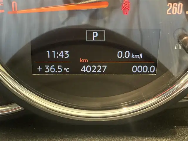 ＭＩＮＩ ＢＭＷ ミニ クロスオーバー クーパー D 熊本県 2020(令2)年 4.1万km ミッドナイト・ブラック・メタリック ・スマートキー/・プッシュスタート/・インテリジェントセーフティ/・PDC自動起動/・パーキングアシスト/・クルーズコントロール(追従式)/・純正HDDナビ/　【Bluetooth・USB・MSV】/・バックカメラ/・ETC/・パワーバックドア/・LEDヘッドランプ/・LEDフォグランプ/・UKテール/・純正マット/・保証書/取説