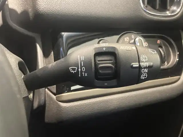 ＭＩＮＩ ＢＭＷ ミニ クロスオーバー クーパー D 熊本県 2020(令2)年 4.1万km ミッドナイト・ブラック・メタリック ・スマートキー/・プッシュスタート/・インテリジェントセーフティ/・PDC自動起動/・パーキングアシスト/・クルーズコントロール(追従式)/・純正HDDナビ/　【Bluetooth・USB・MSV】/・バックカメラ/・ETC/・パワーバックドア/・LEDヘッドランプ/・LEDフォグランプ/・UKテール/・純正マット/・保証書/取説