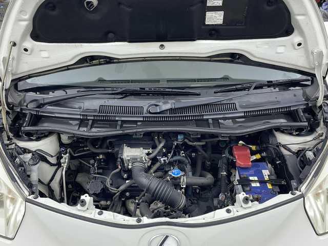 トヨタ ｉＱ 100X 栃木県 2009(平21)年 10.4万km ホワイトパールクリスタルシャイン 社外14インチアルミ/パワーウィンドウ/サイド＋リアエアバッグ/ETC/電動格納ミラー