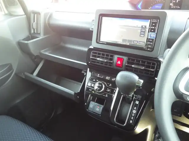 ダイハツ タント カスタム X 千葉県 2022(令4)年 3.3万km シャイニングホワイトパール 155/65R14/スマートアシストIII/両側パワースライドドア/純正メモリーナビ/地デジTV/【DVD/CD再生機能　Bluetooth接続】/バックカメラ/ドライブレコーダー/ハーフレザーシート/前席シートヒーター/ステアリングスイッチ/LEDヘッドライト/フォグライト/コーナーセンサー/純正14インチアルミホイル/サイド/カーテンエアバッグ/キーフリーシステム
